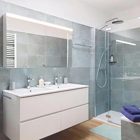 Apt- Tana Dei Leoni By Interhome *