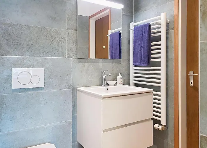 Apt- Tana Dei Leoni By Interhome